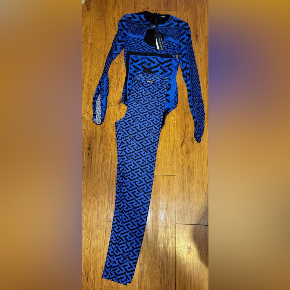 Versace 2PC set bodysuit xxs & Xs bottom